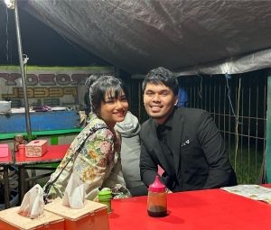 Pasangan selebrity Thariq Halilintar dan Fuji. Foto: Instagram Thariq