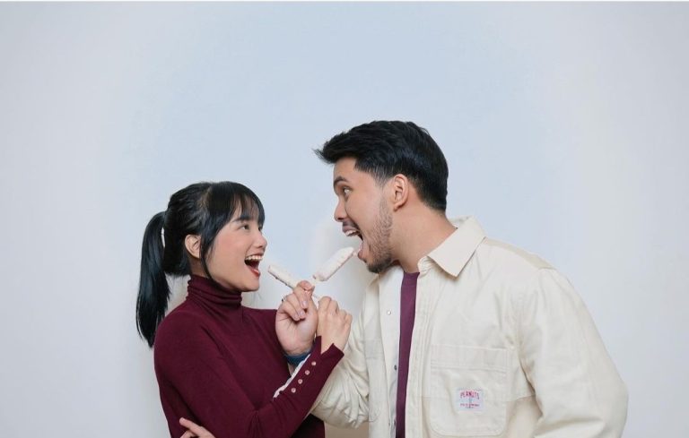 Pasangan selebrity Thariq Halilintar dan Fuji. Foto: Instagram Thariq