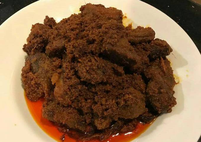 Rendang, Masakan Lezat dari Sumatera Barat yang Tahan Lama