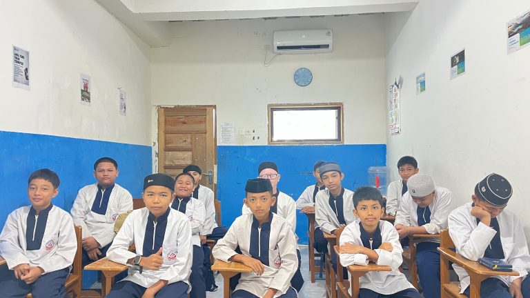 Back to School, Ada yang Semangat, Ada yang Masih Mencari Sisa Liburan